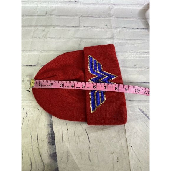 DC Comics Wonder Woman Sequin Logo Knit Cuff Beanie Hat Cap Adult Red